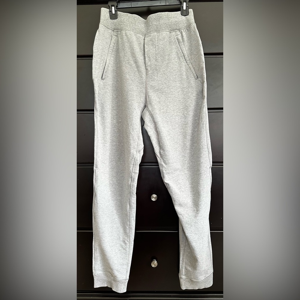 Lululemon Men’s Cross Cut Jogger - like new